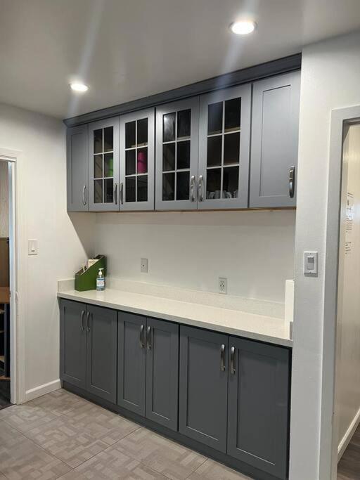 Affordable Private Rooms With Shared Bath Kitchen Near Sfo Daly City Ngoại thất bức ảnh